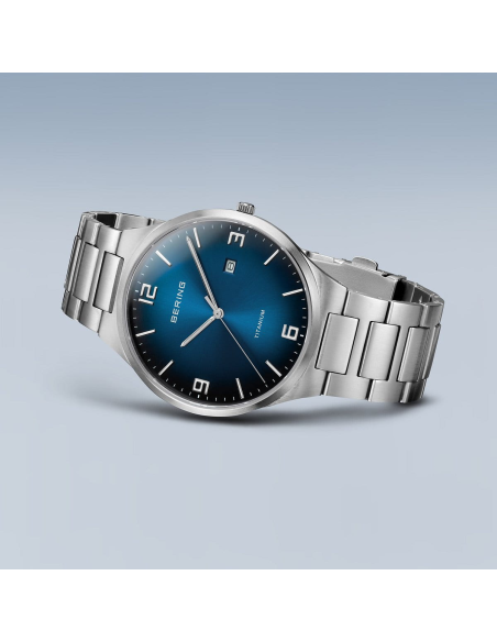 BERING | Titanium | børstet sølv | 15240-777