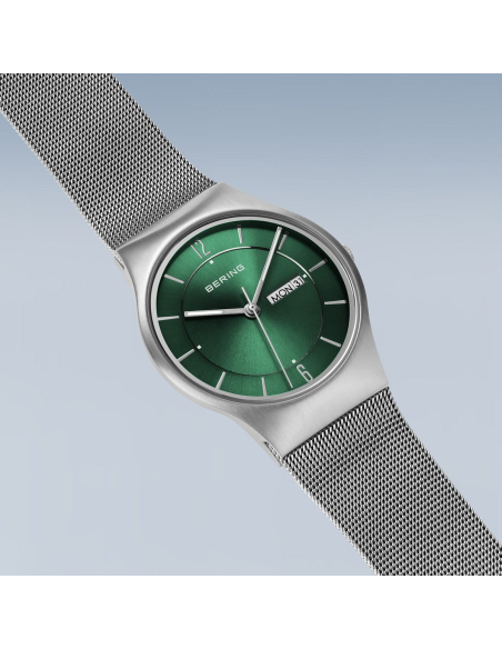 BERING | Classic | børstet sølv | 11938-008DD