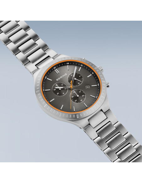 BERING | Titan Chrono | Børstet sølv | 11743-709