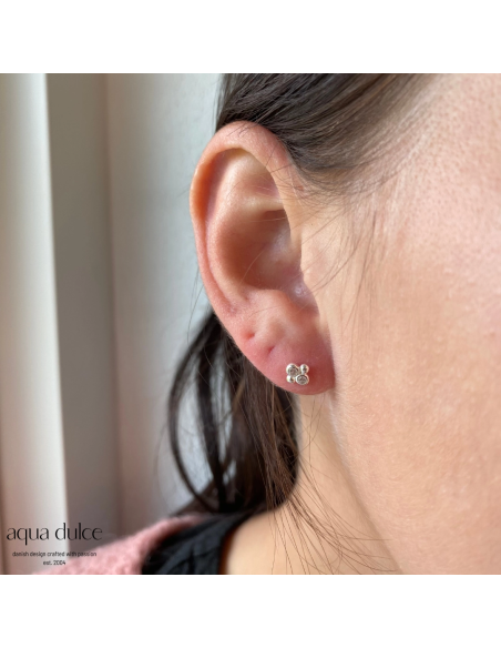 AQUA DULCE | Ørestikker | FOUR BOBBELS & STONES AQUA DULCE | Ørestikker | FOUR BOBBELS & STONES