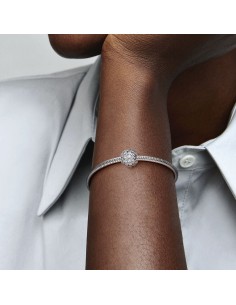 PANDORA | Funklende rund Pavé charm 2