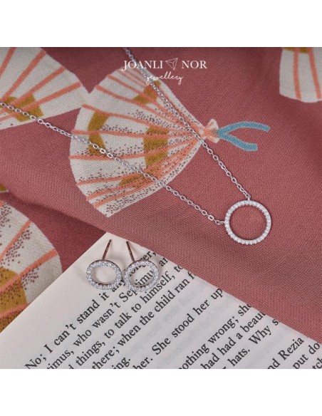 JOANLI NOR | Sølv rhodineret cirkel vedhæng ANNA m/ kæde