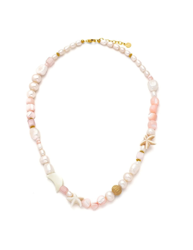 Sistie | Kora halskæde med rosa sten og perler, ferskvandsperler, søstjerner og forgyldt detaljer