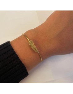 HEIRING | ARMRING MED LILLE FJER FORGYLDT 2