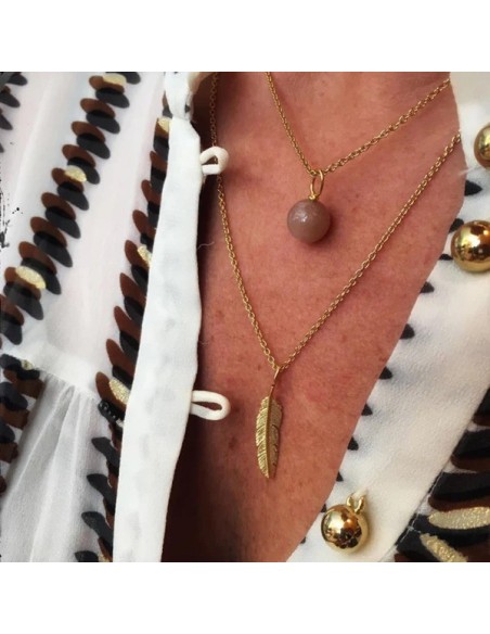 HEIRING | PEACH MÅNESTEN VEDHÆNG FORGYLDT HEIRING | PEACH MÅNESTEN VEDHÆNG FORGYLDT