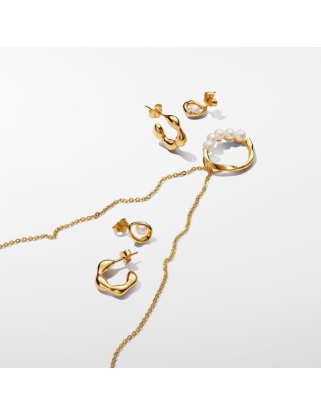 Pandora | Ørestikker med organisk formede ovale og behandlede ferskvandskulturperler Pandora | Ørestikker med organisk formede ovale og behandlede ferskvandskulturperler