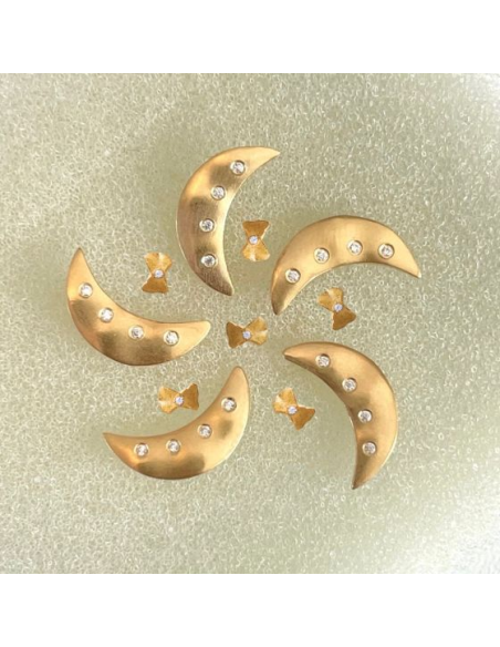 STINE A | Tres Petit Bow Earring - Single STINE A | Tres Petit Bow Earring - Single