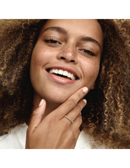 PANDORA Timeless Pavé Enkeltradet Ring | Klassisk og Glitrende Design PANDORA Timeless Pavé Enkeltradet Ring | Klassisk og Glitrende Design