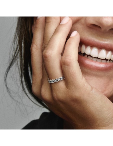 PANDORA | Bånd af Asymmetriske Stjerner Ring PANDORA | Bånd af Asymmetriske Stjerner Ring