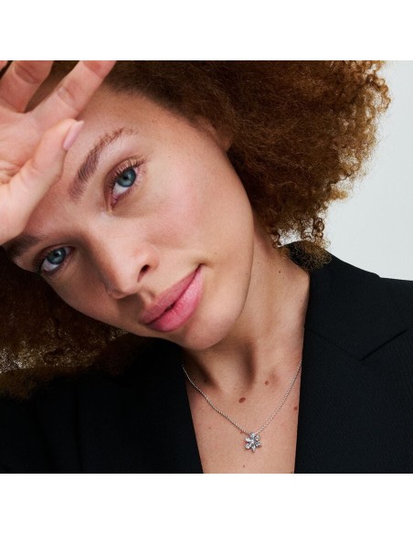 PANDORA | Funklende Herbarium Klynge Halskæde med vedhæng PANDORA | Funklende Herbarium Klynge Halskæde med vedhæng