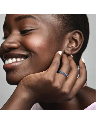 PANDORA | Funklende Række Eternity Ring