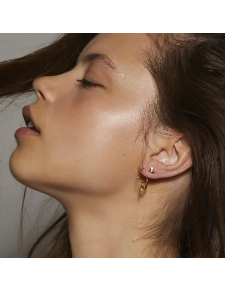 Ocean Spiral 02 - 18K guldbelagt sølvørering med ferskvandsperler