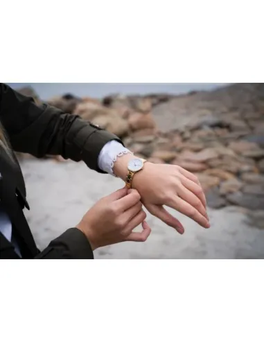 STORT UDVALG AF ARNE JACOBSEN URE