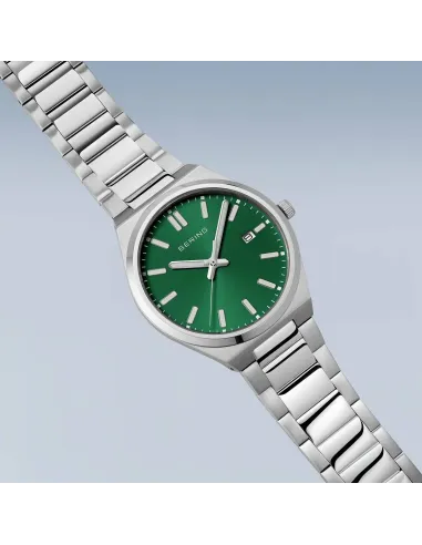 BERING Classic Ur – Poleret sølv, blå urskive.