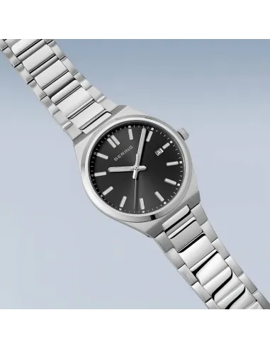 BERING Classic Ur – Poleret sølv, blå urskive.