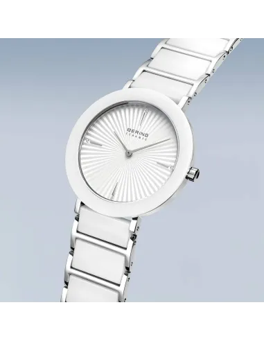 BERING Classic Ur – Poleret guld, rustfrit stål med keramiske links.