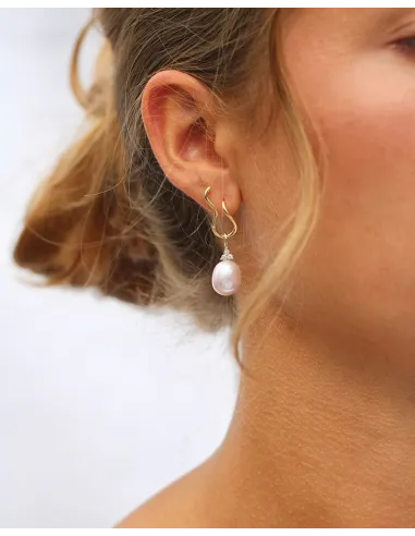 RO COPENHAGEN | Fryd Pink perle vedhæng S 18kt Rødguld