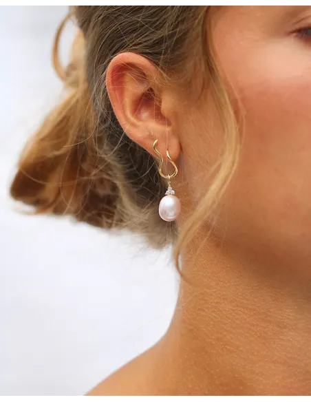 RO COPENHAGEN | Fryd Pink perle vedhæng S 18kt Rødguld RO COPENHAGEN | Fryd Pink perle vedhæng S 18kt Rødguld