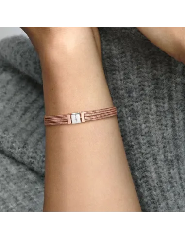 Funklende Krydsende Stjerne Charm – Sterlingsølv og 14 kt. guldbelægning med pavé