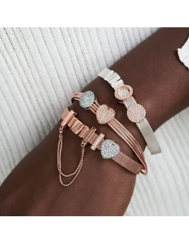 Funklende Krydsende Stjerne Charm – Sterlingsølv og 14 kt. guldbelægning med pavé