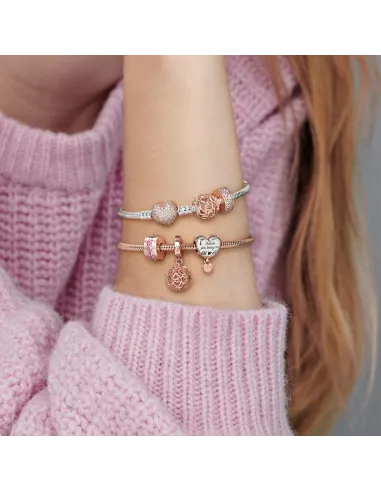 Funklende Krydsende Stjerne Charm – Sterlingsølv og 14 kt. guldbelægning med pavé