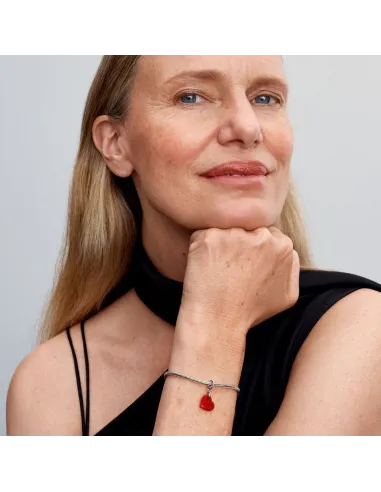 Pandora Lysende Engel Charm i sterlingsølv med funklende sten og stjernevedhæng.