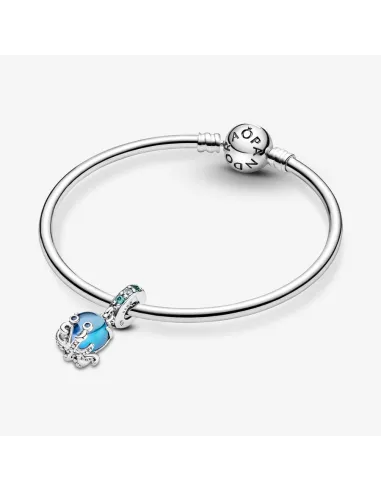 Pandora Lysende Engel Charm i sterlingsølv med funklende sten og stjernevedhæng.