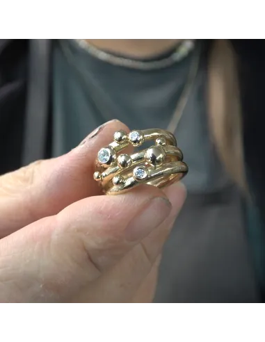 by Malene | 14kt. guld ring m. Dutter & diamanter