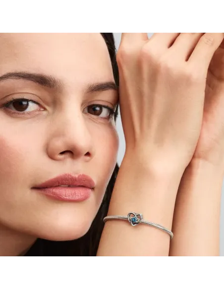 PANDORA | Sammenflettet Hjerte & Sten Charm for UNICEF PANDORA | Sammenflettet Hjerte & Sten Charm for UNICEF