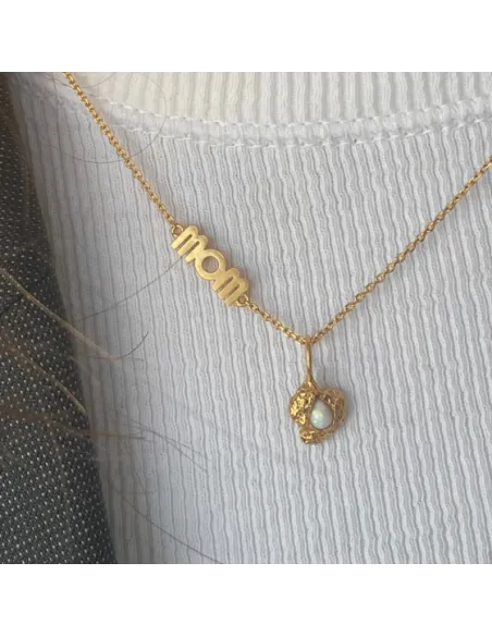 STINE A | Wow Mom Necklace