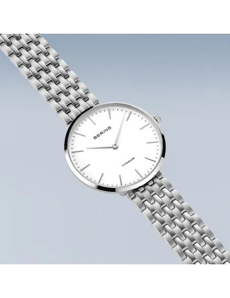 BERING | Titanium | poleret sølv | 19334-004 BERING | Titanium | poleret sølv | 19334-004