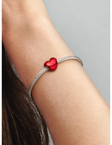 PANDORA | Metallisk Rødt Hjerte Charm Sterlingsølv