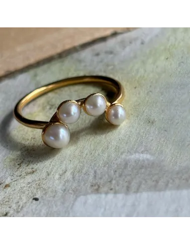 STINE A | Pearl Berrie Ring