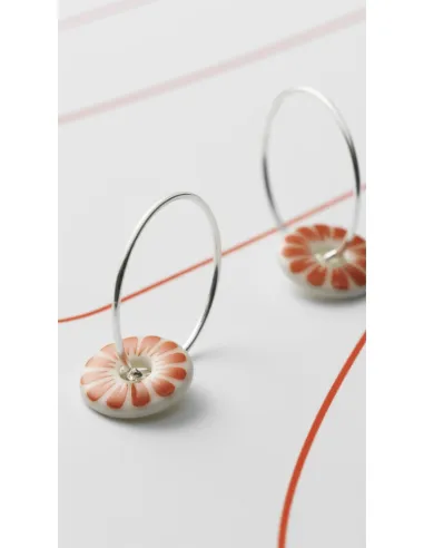 Scherning | BLOOM øreringe, stor · CORAL RED