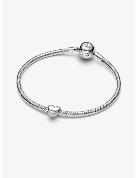 Pandora Julemagi Muranoglas Charm i rød med gylden folie og julemotiver Pandora Julemagi Muranoglas Charm i rød med gylden folie og julemotiver