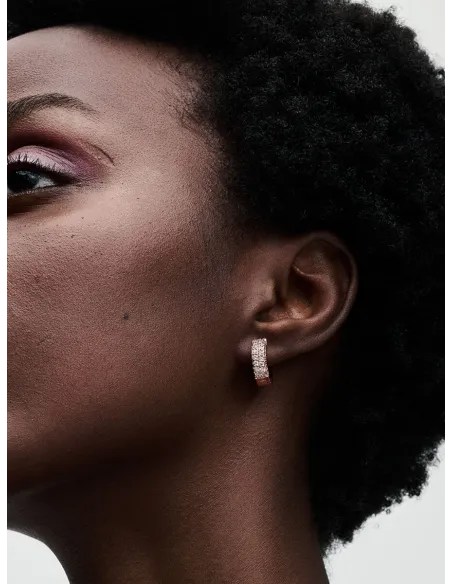 PANDORA | Pandora Timeless Pavé Dobbeltradede Creoler Forgyldt med rosaguld i 14 kt.