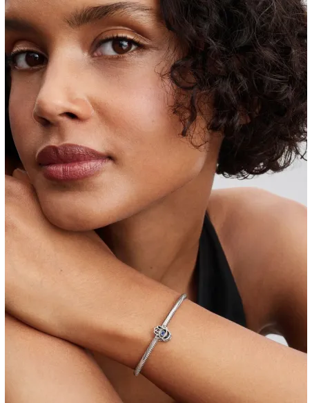 Pandora Julemagi Muranoglas Charm i rød med gylden folie og julemotiver Pandora Julemagi Muranoglas Charm i rød med gylden folie og julemotiver