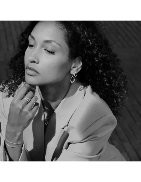 IZABEL CAMILLE | Titania - Ørestikker Sølv IZABEL CAMILLE | Titania - Ørestikker Sølv