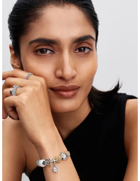 Pandora Julemagi Muranoglas Charm i rød med gylden folie og julemotiver