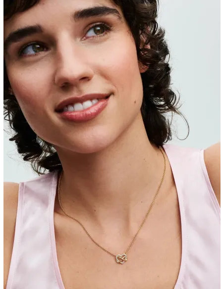 Funklende Firkantet Blå Halo Halskæde med Vedhæng – med blå krystal og pavé