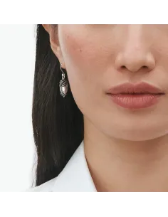 Fremstillet i oxideret sterlingsølv, giver øreringene en dyb, karakteristisk patina 2