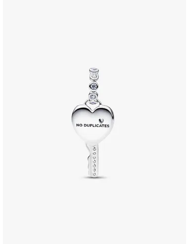 PANDORA | Opaliserende Hjerte Nøgle Charm med vedhæng