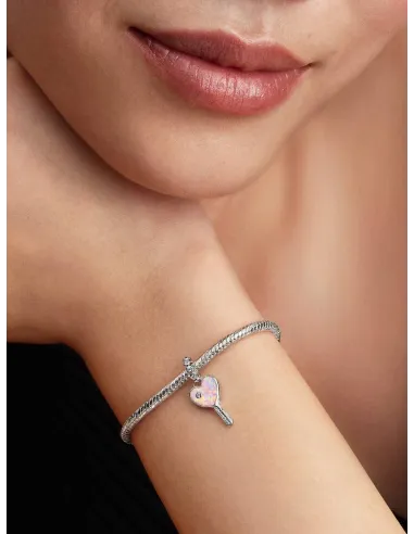 PANDORA | Opaliserende Hjerte Nøgle Charm med vedhæng