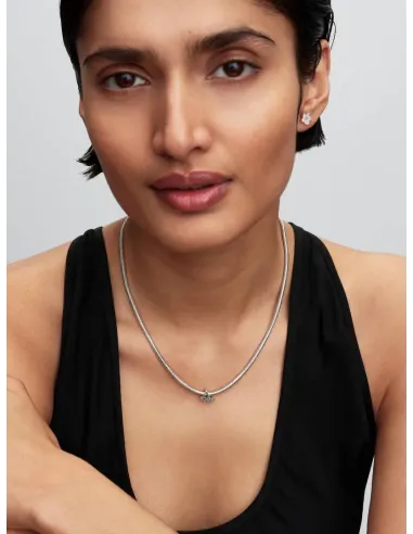 PANDORA Funklende Pavé Tredobbelt Række Charm | Glimtende Elegance