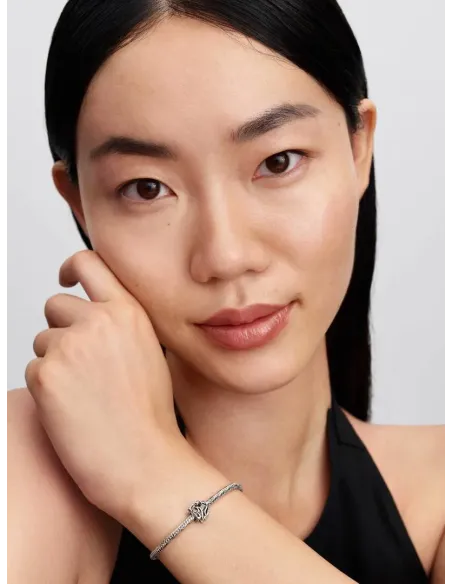 PANDORA Funklende Pavé Tredobbelt Række Charm | Glimtende Elegance