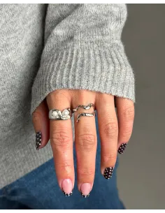 Lorien Ring – unik ring med ferskvandsperle og bølget design fra Tides. 2