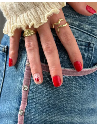 Lorien Ring – unik ring med ferskvandsperle og bølget design fra Tides.