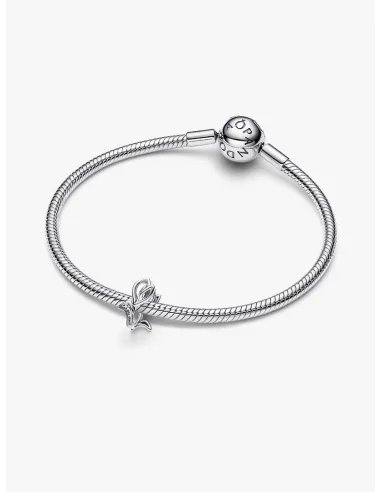 PANDORA Funklende Pavé Tredobbelt Række Charm | Glimtende Elegance