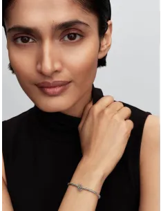 PANDORA Funklende Pavé Tredobbelt Række Charm | Glimtende Elegance 2