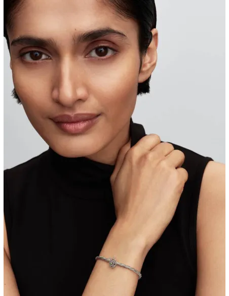 PANDORA Funklende Pavé Tredobbelt Række Charm | Glimtende Elegance